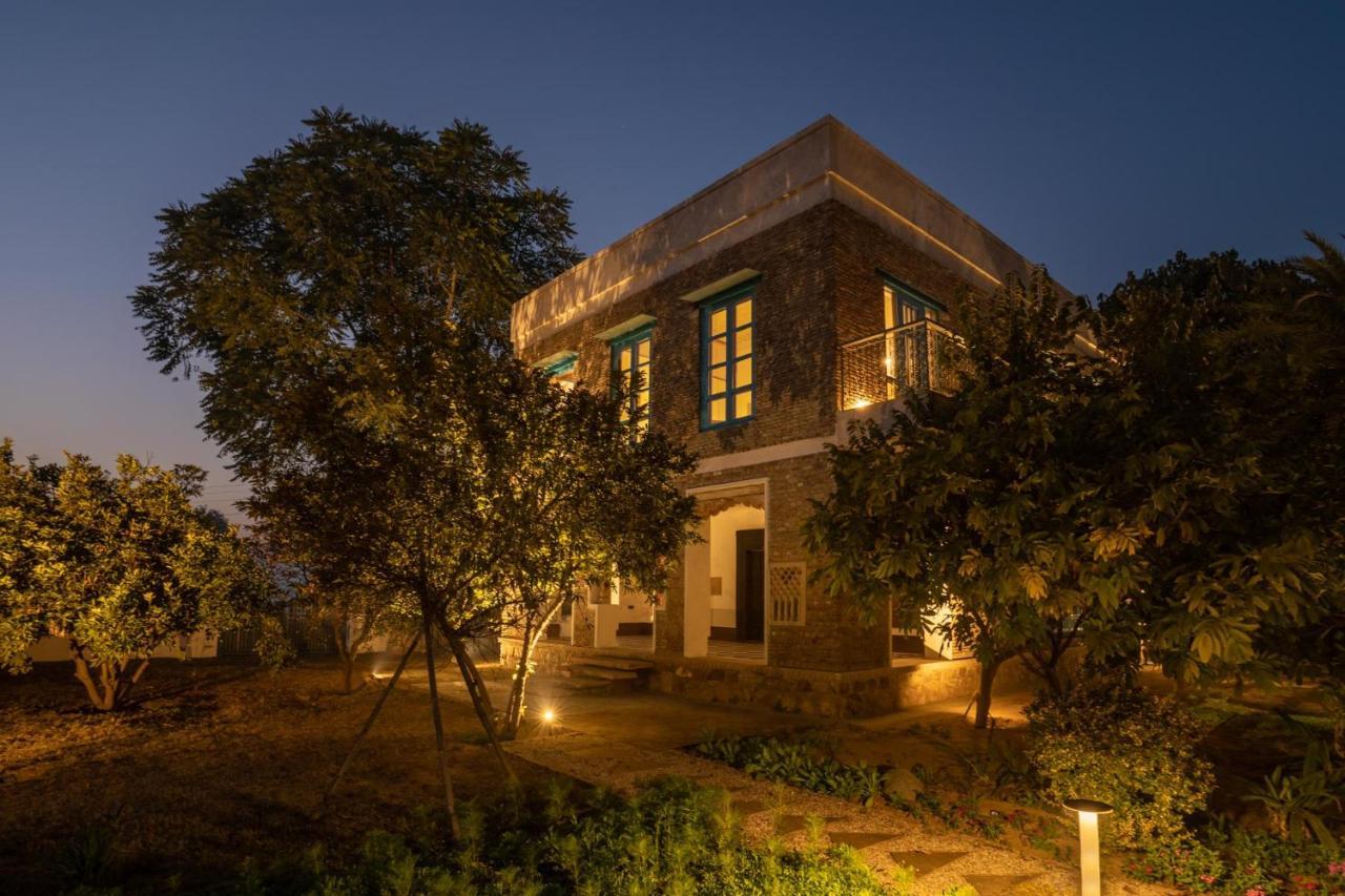 Lohonostays Library Sadhrana Bagh Gurgaon Exterior foto